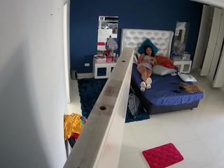 voyeurcam-latina-babe-bedroom-1